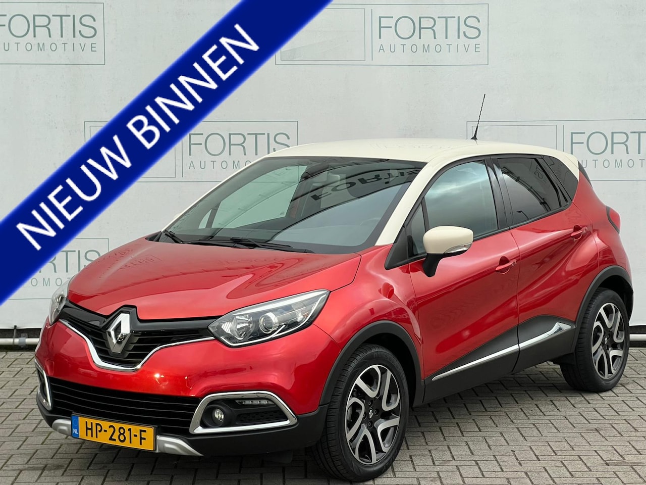 Renault Captur - 1.2 TCe 120 EDC Xmod NL AUTO | CAMERA | LEDER | STOELVERW | - AutoWereld.nl