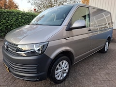 Volkswagen Transporter - 2.0 TDI L1H1 AIRCO/NAVI/PDC.A/3-ZITS 150PK