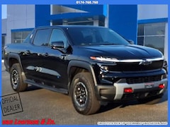 Dodge Ram Pick Up - Chevrolet Silverado EV LT Max Range
