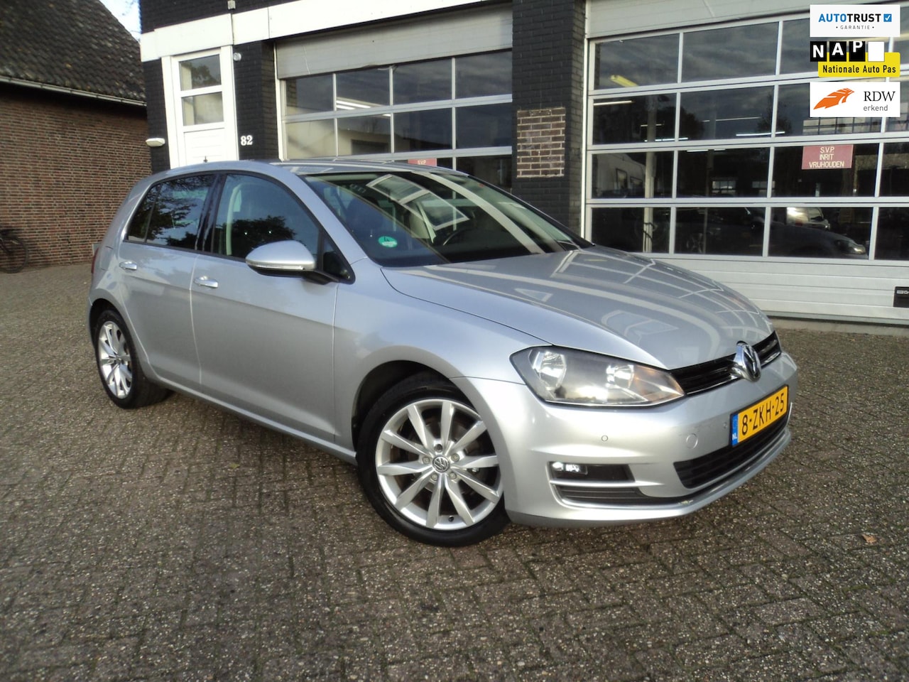 Volkswagen Golf - 1.2 TSI Business Edition Navi Camera Cruise Stoelverwarmng - AutoWereld.nl
