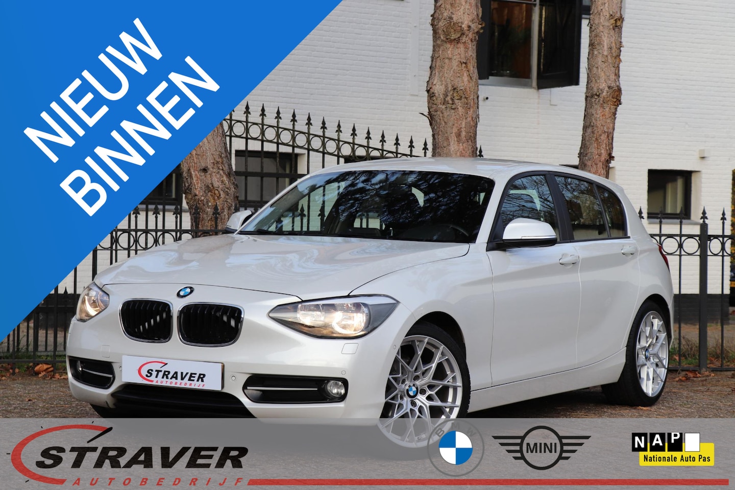 BMW 1-serie - 114i Business |PDC achter |Voorstoelen verwarmd| Glas coating - AutoWereld.nl