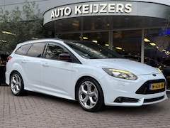 Ford Focus Wagon - 2.0 EcoBoost ST-2 Recaro Stoelverw. Cruise Clima Keyless 18''LM 250 PK