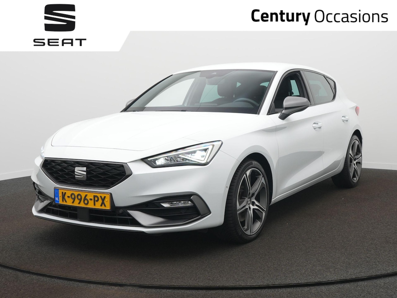 SEAT Leon - 1.5 eTSI FR Launch Edition DSG / Elek. Trekhaak / Camera / Virtual / BEATS - AutoWereld.nl