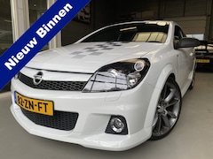 Opel Astra GTC - 2.0 T OPC Nürburgring edition nr 497 van 835 , Recaro, 240pk