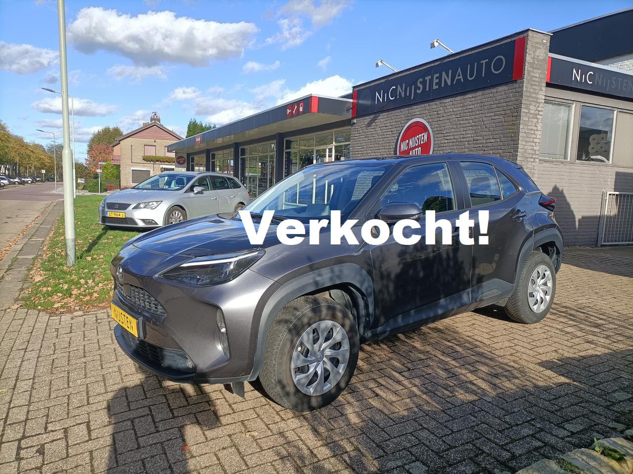 Toyota Yaris Cross - 1.5 Hybrid Climate,Cruise,Camera,Navi via App - AutoWereld.nl