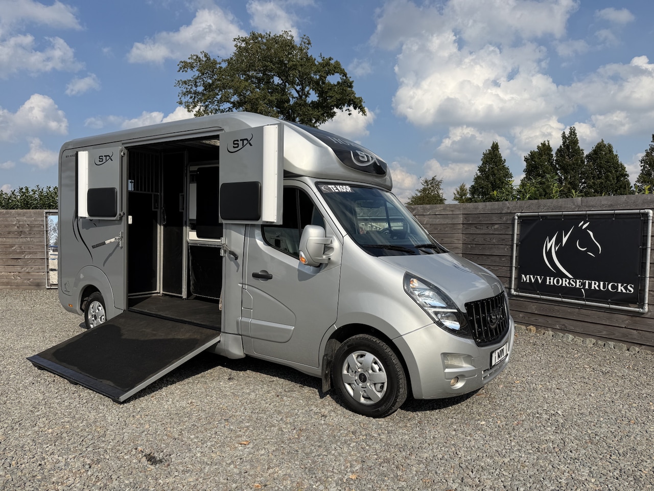 Opel Movano - Paardenwagen STX 3XL | HENGST | 2021 | FACELIFT | B-RIJBEWIJS BEZICHTIGEN OP AFSPRAAK - AutoWereld.nl