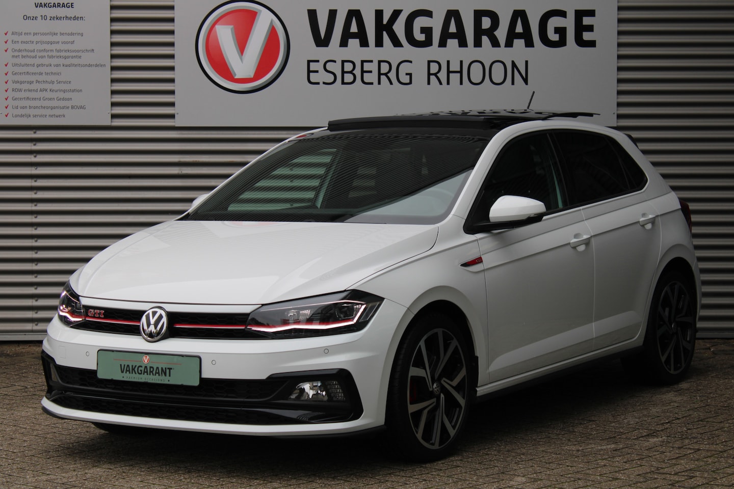 Volkswagen Polo - 2.0 TSI GTI DSG,NAVI,PANO,LED,BEATS,BRESCIA - AutoWereld.nl