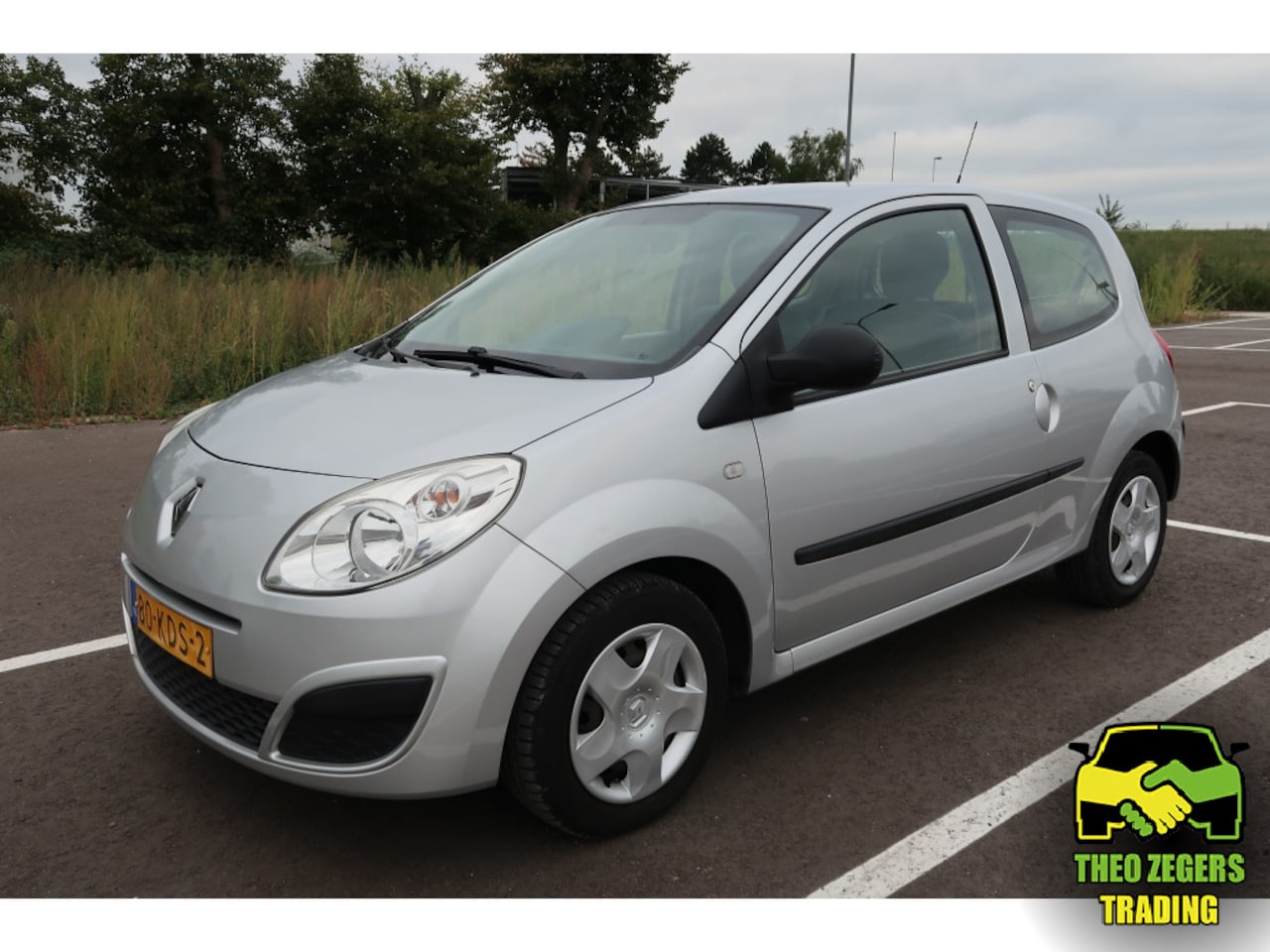 Renault Twingo - 1.2 Authentique met slechts 137.949 km !! - AutoWereld.nl