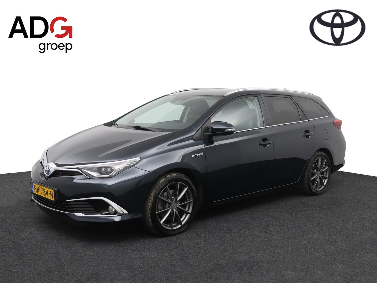 Toyota Auris Touring Sports - 1.8 Hybrid Lease Exclusive | trekhaak | Full Leder | Parkeersensoren V+A | 17"LMV |Stoelve - AutoWereld.nl