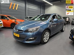 Opel Astra - 1.4 Turbo Blitz NAVI PARKEERSENSOREN NAP NL AUTO