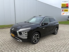 Mitsubishi Eclipse Cross - 2.4 PHEV Intense+ , 4x4 , Navigatie, Trekhaak