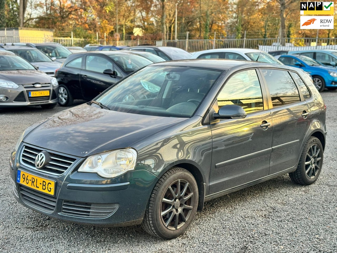 Volkswagen Polo - 1.4-16V Comfortline 1.4-16V Comfortline - AutoWereld.nl