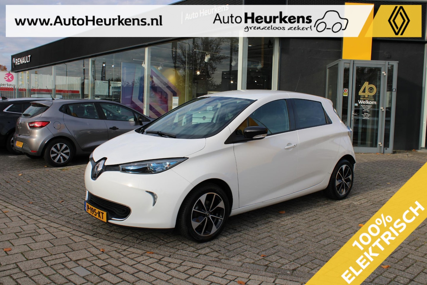 Renault Zoe - R90 Intens 41 kWh | Navigatie | Camera | All Season Banden | - AutoWereld.nl