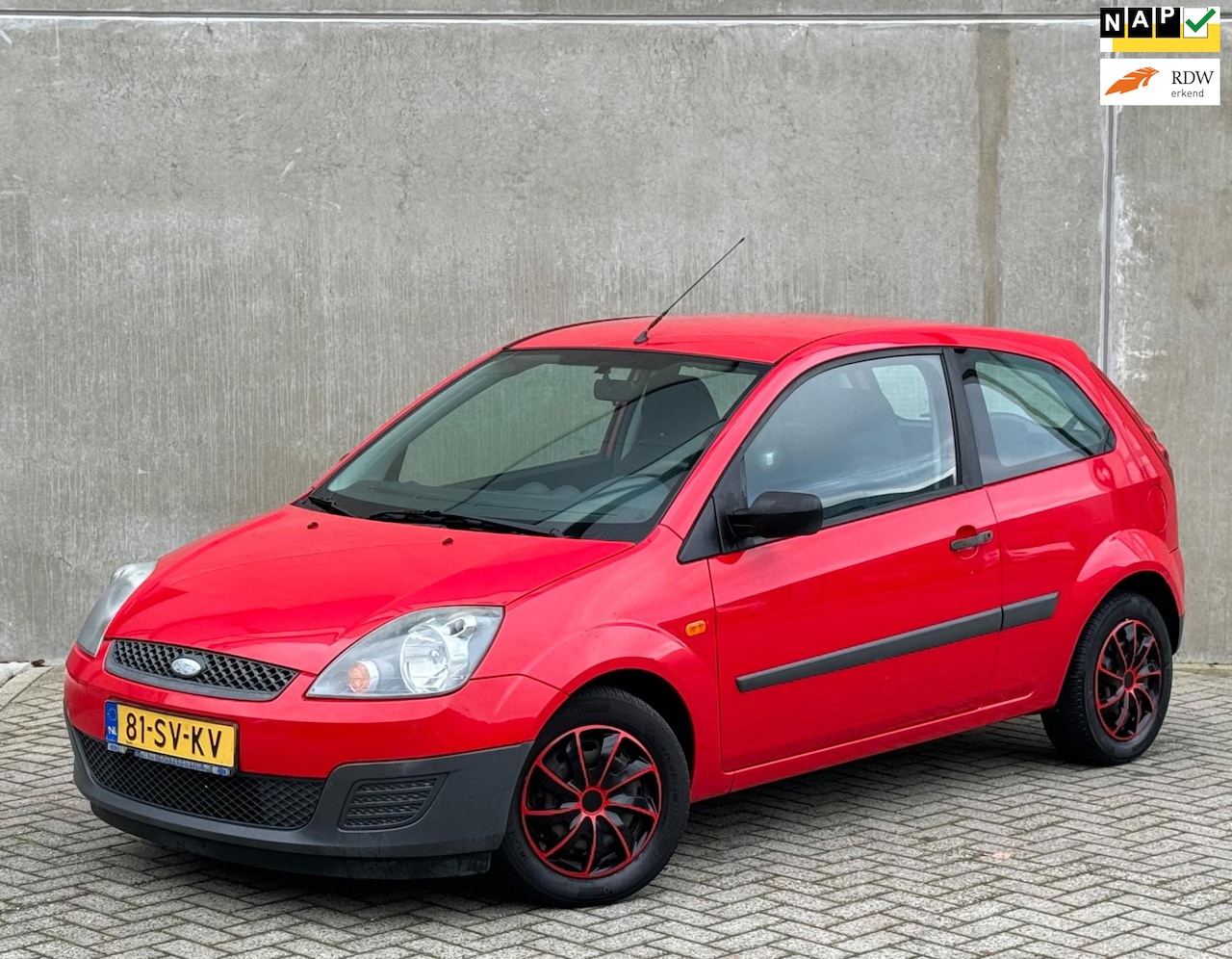 Ford Fiesta - 1.3 8V 3DR 2006 Rood NAP|APK|AIRCO|ELEK.PAKKET - AutoWereld.nl