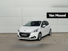 Peugeot 208 - 1.2 PureTech Signature | Unieke Kilometerstand | Parkeersensoren | Navigatie | Apple Carpl