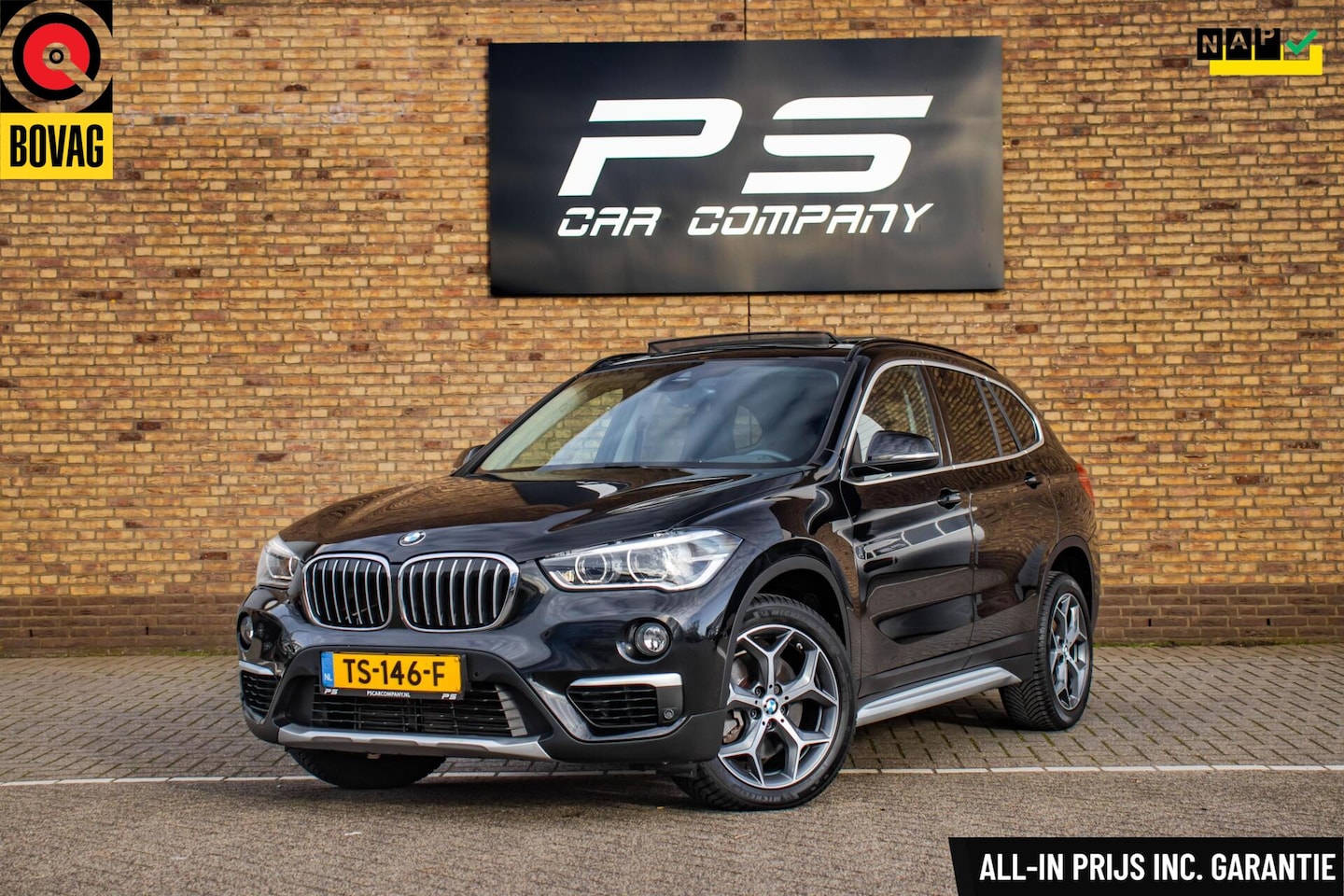 BMW X1 - sDrive20i Orange Edition II, NAP, Leder, Pano, Memory - AutoWereld.nl