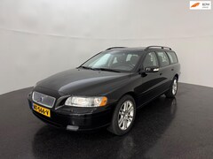 Volvo V70 - 2.5T AWD AUT Edition / Dakraam / Leder / Trekhaak