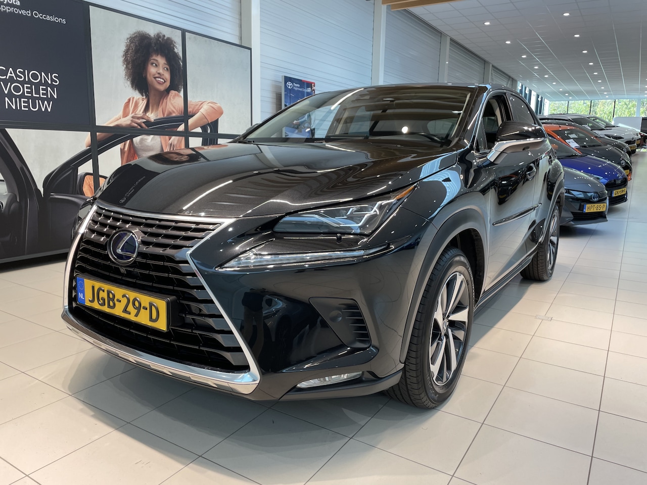 Lexus NX - 300h AWD President Line | Mark Levinson | LED koplampen adaptief | HUD | Panoramadak | - AutoWereld.nl