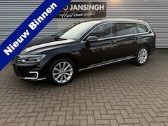 Volkswagen Passat Variant - 1.4 TSI GTE Highline Automaat | Trekhaak | Stoelverwarming & Massage | Camera | Navi | ACC