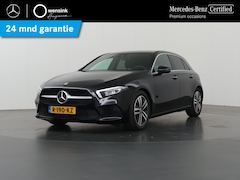 Mercedes-Benz A-klasse - 180 | Luxury line | Stoelverwarming | Sfeerverlichting | Widescreen | Getint glas |