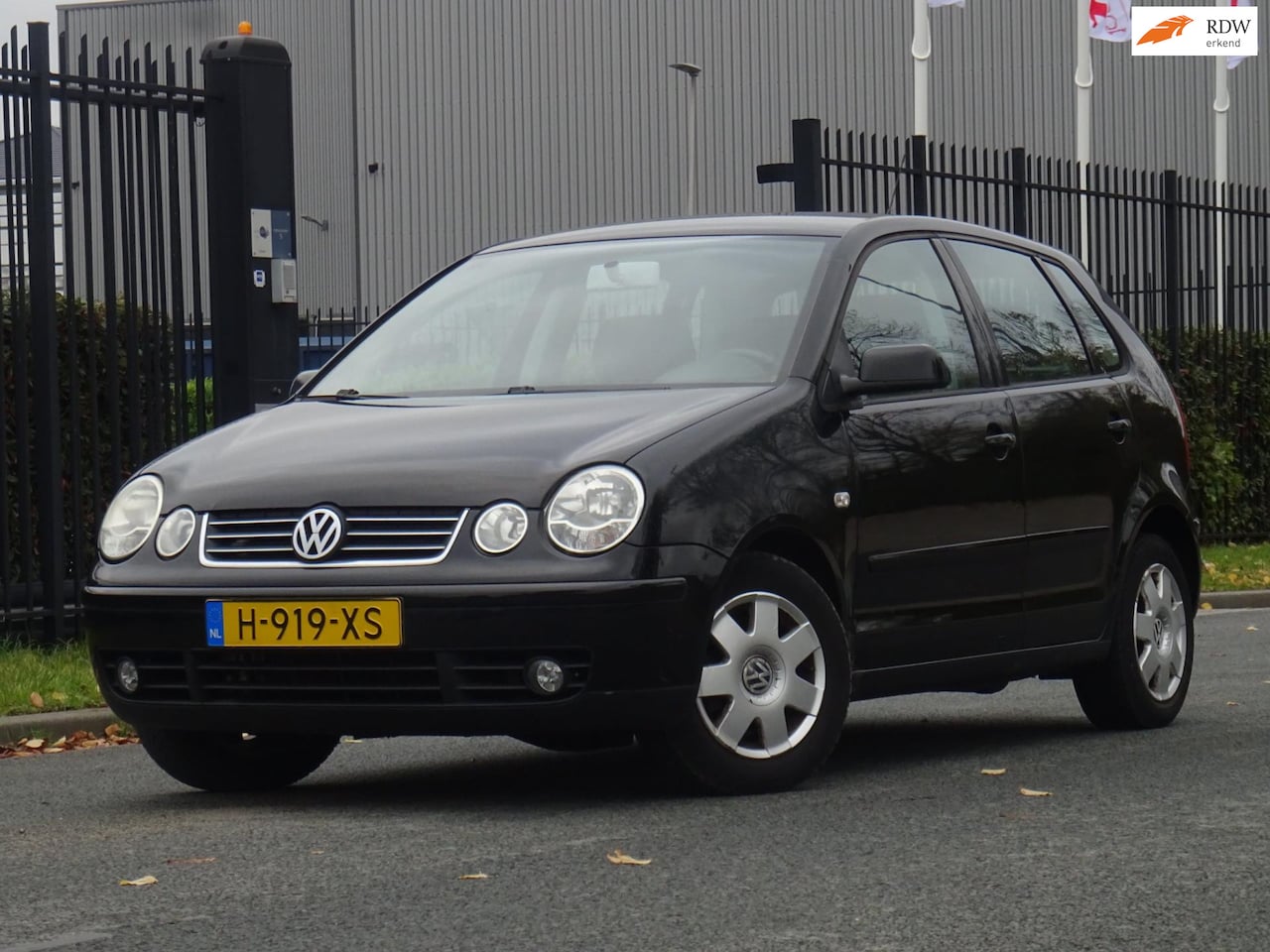 Volkswagen Polo - 1.4-16V 5-DEURS AIRCO/STOELVERWARMING/APK - AutoWereld.nl