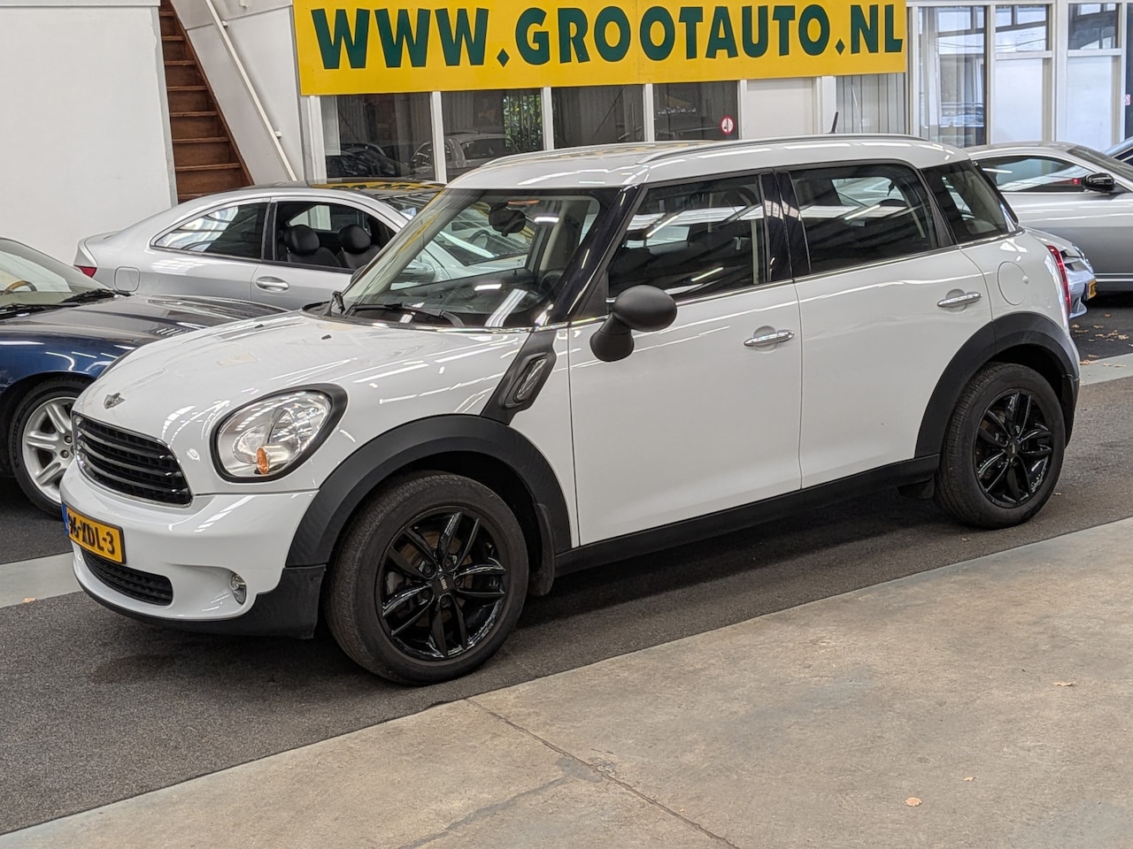 MINI Countryman - Mini 1.6 One Airco, Stuurbekrachtiging - AutoWereld.nl
