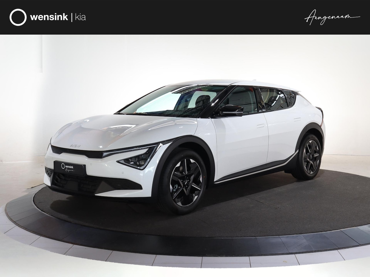 Kia EV6 - Light Edition 63 kWh | Stoelverwarming | Adaptieve cruise control | Parkeersensoren | Stuu - AutoWereld.nl