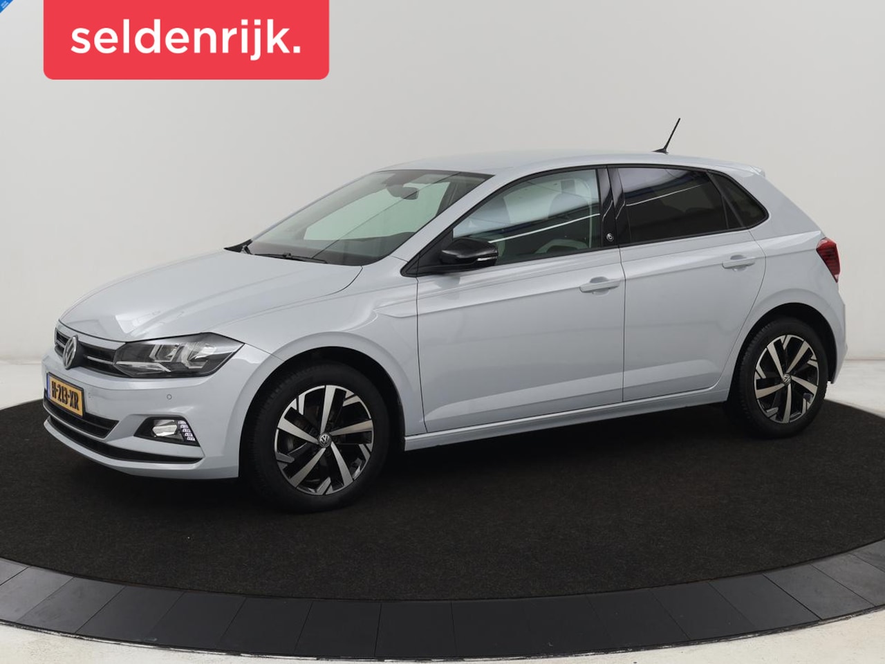 Volkswagen Polo - 1.0 TSI Beats | Origineel NL | Virtual Cockpit | Carplay | Parkeerhulp | Adaptive cruise | - AutoWereld.nl