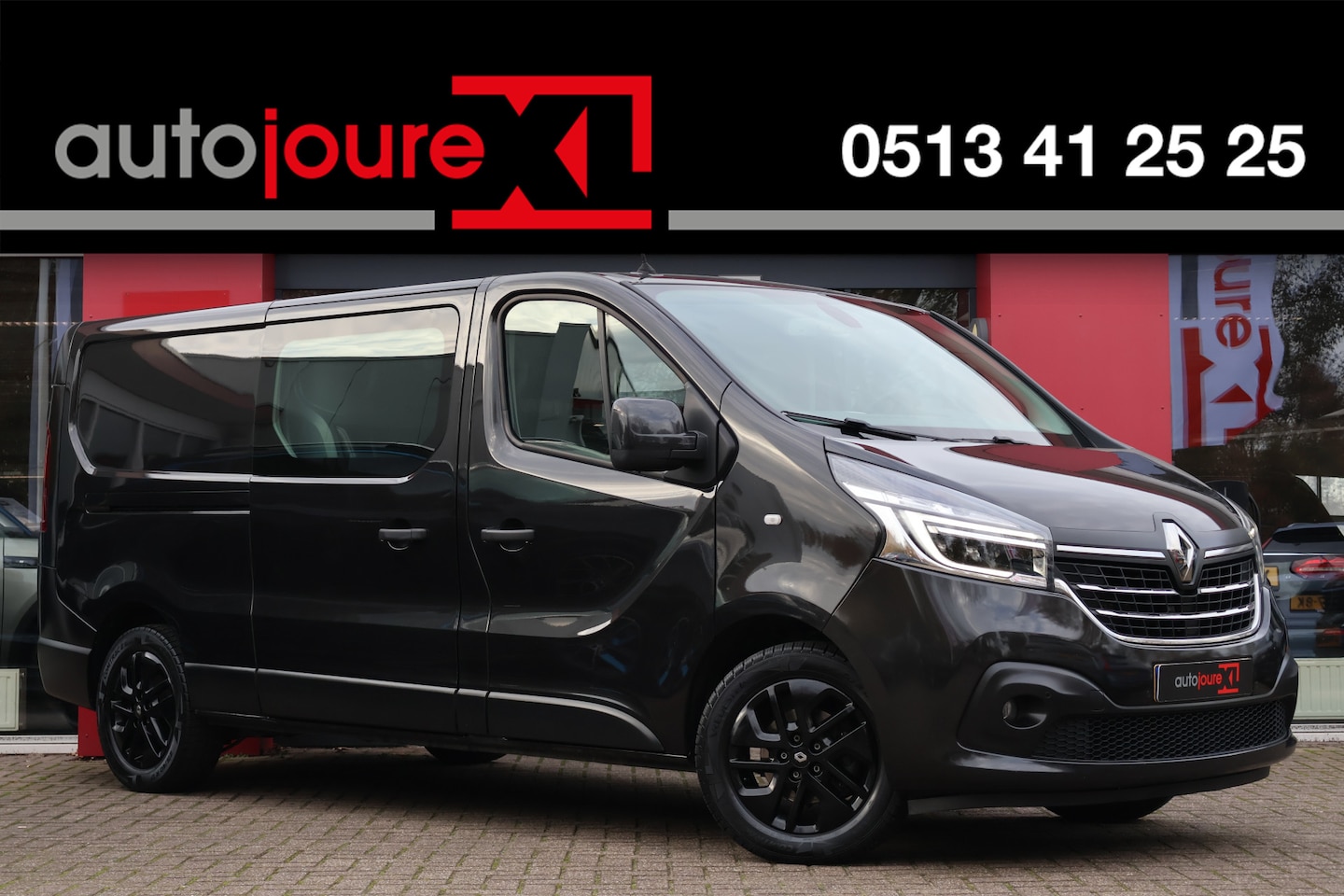 Renault Trafic - 2.0 dCi 120 T29 L2H1 DC Luxe | Black Edition | Leder | Camera | Origineel NL | - AutoWereld.nl