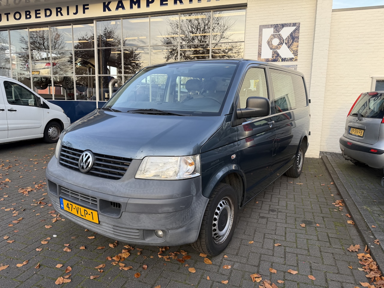 Volkswagen Transporter - 2.5 TDI 300 Trendline DC Dubbele cabine / Marge / Airco / Trekhaak / Carplay / Nieuwe APK - AutoWereld.nl