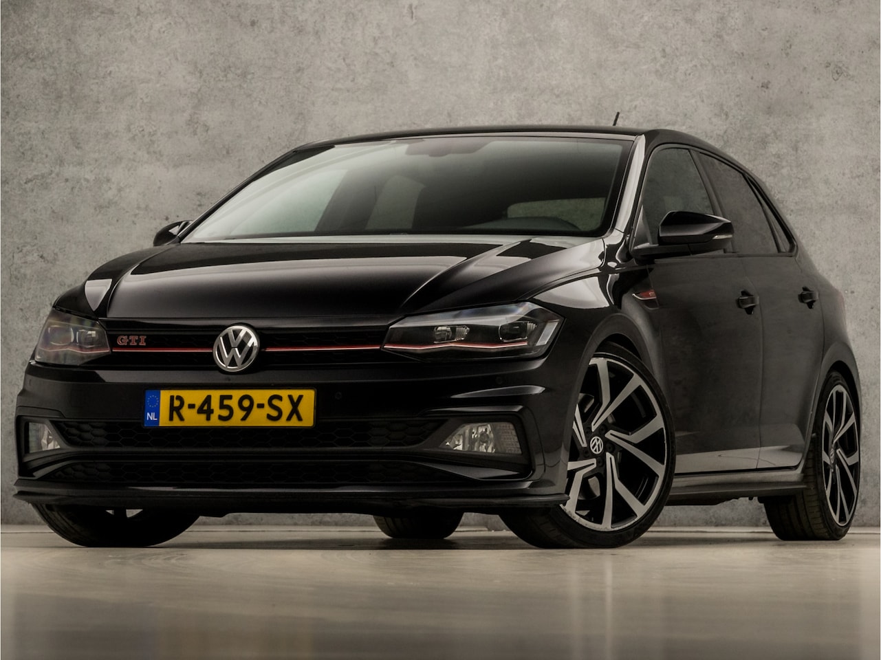 Volkswagen Polo - 2.0 TSI GTI 200Pk Automaat (VIRTUAL COCKPIT, GROOT NAVI, CLIMATE, STOELVERWARMING, SPORTST - AutoWereld.nl