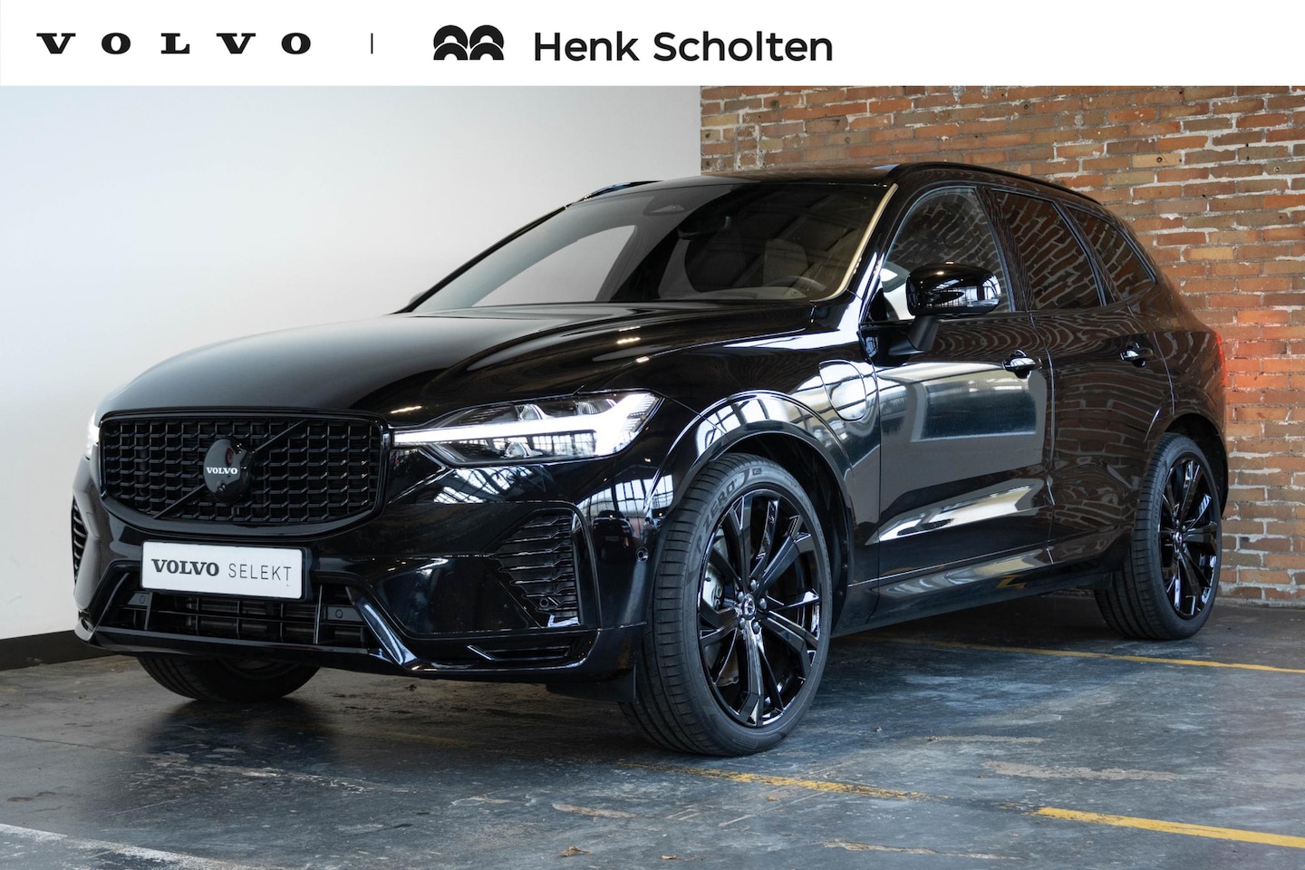 Volvo XC60 - T6 Plug-in hybrid AWD Plus Black Edition | Actieve Luchtvering |Harman/Kardon Audiosysteem - AutoWereld.nl