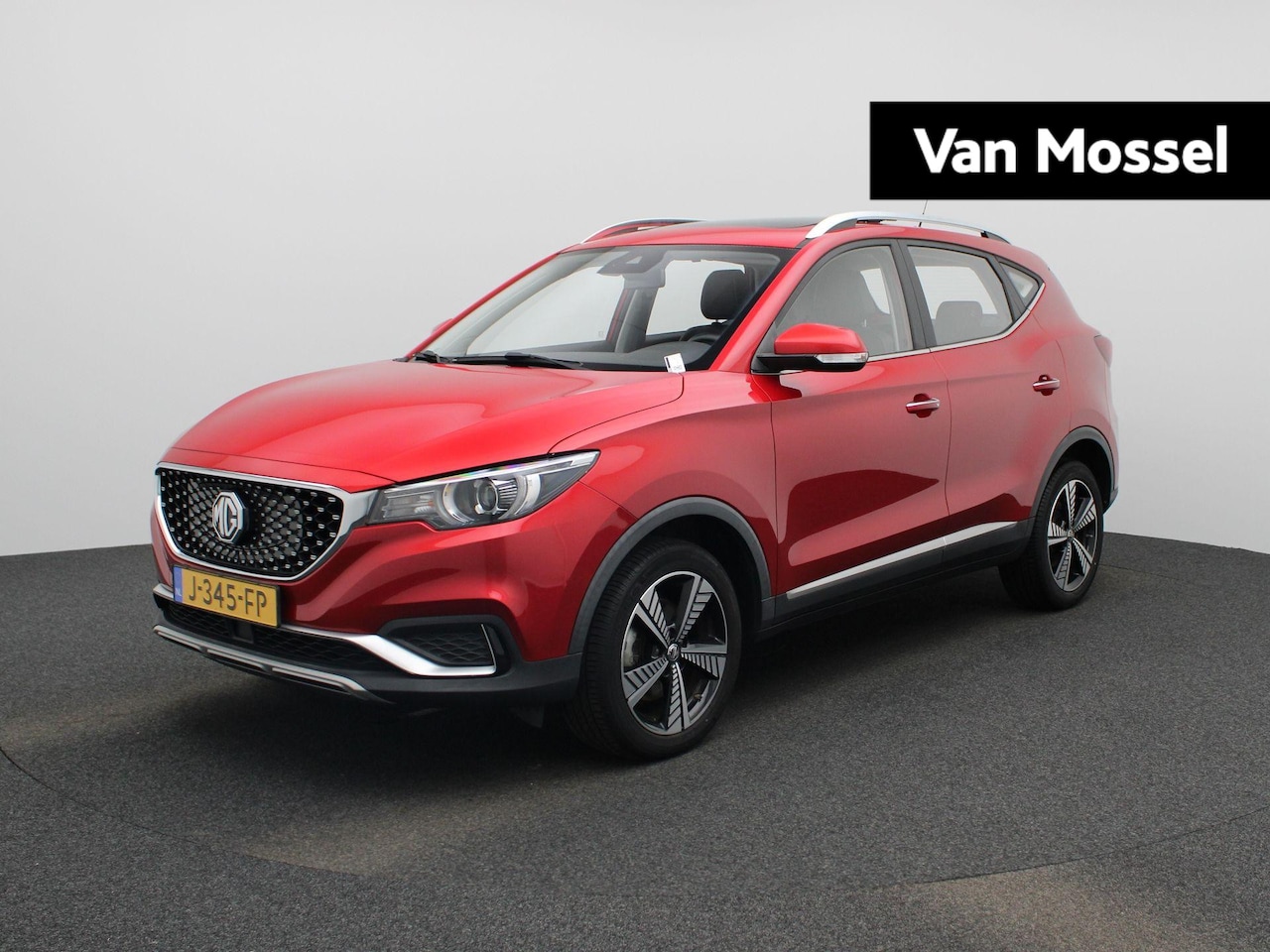 MG ZS - Luxury 45 kWh | PANORAMADAK | APPLE CARPLAY | LEDER | CAMERA | - AutoWereld.nl