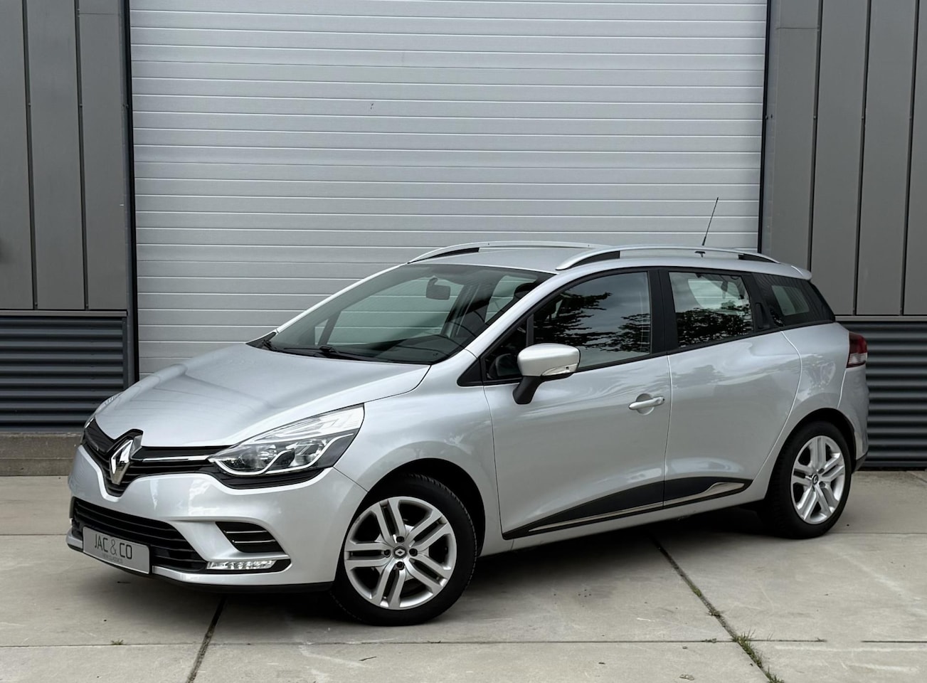 Renault Clio Estate - 0.9 TCe Zen | Navi | NL -auto - AutoWereld.nl