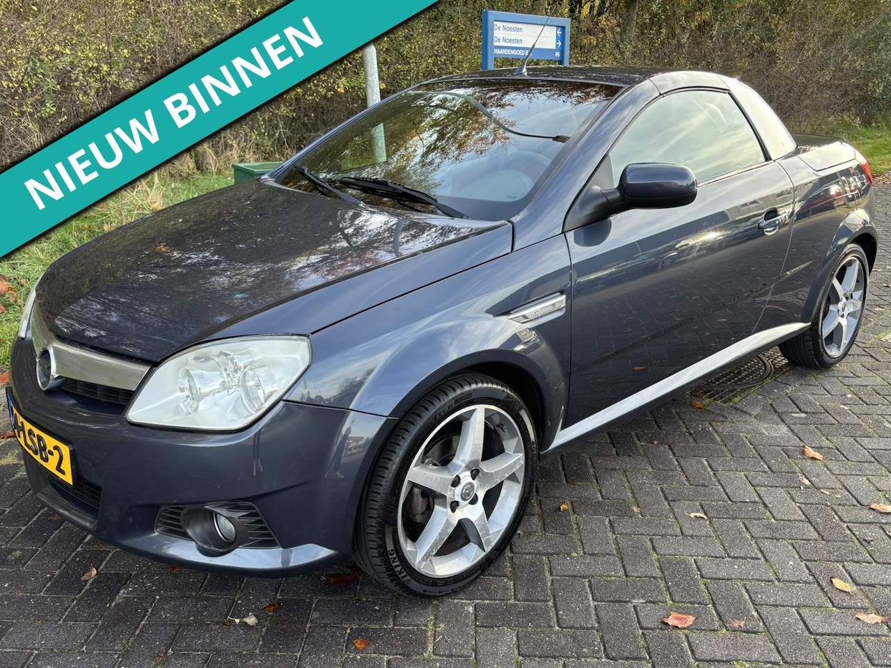 Opel Tigra TwinTop - 1.4-16V Rhythm | NAP | Airco - AutoWereld.nl