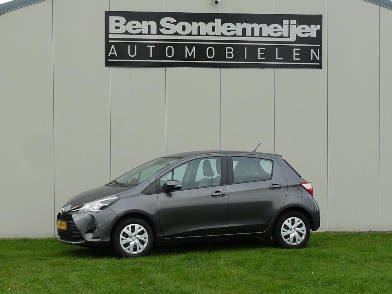 Toyota Yaris - 1.5 VVT-i Comfort 1.5 VVT-i Comfort - AutoWereld.nl