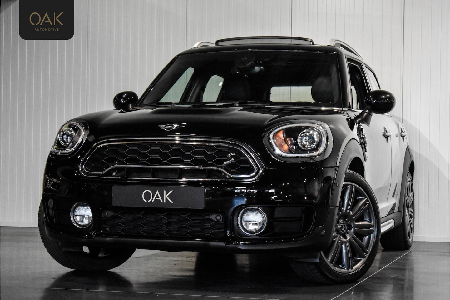 MINI Countryman - Cooper SE Hybrid ALL4 Chili | Navi | Panorama | Lounge Leder | Memory | H&K | Camera | Hea - AutoWereld.nl
