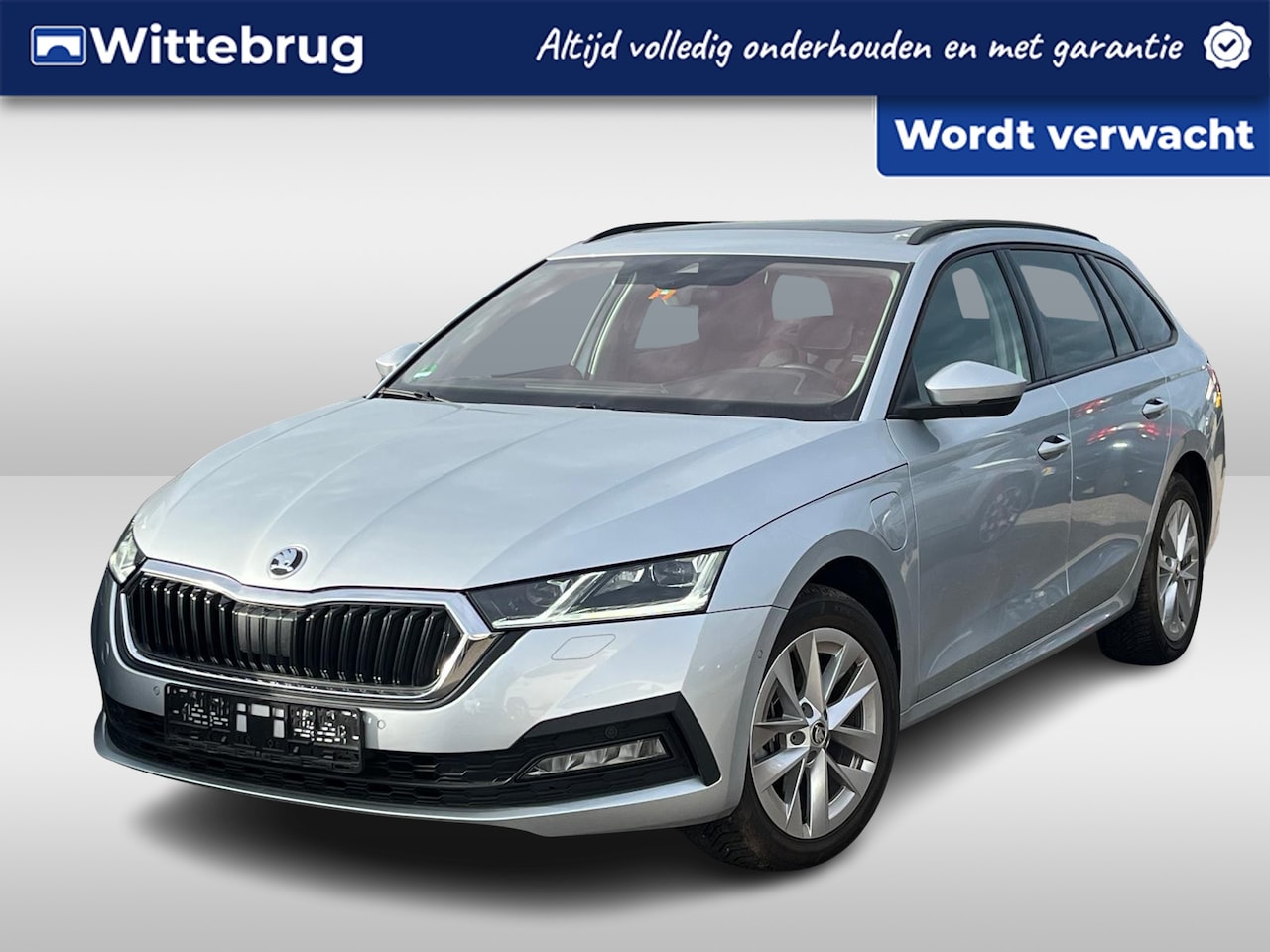 Skoda Octavia Combi - 1.4 TSI iV 204pk PHEV Ambition DSG Automaat / Panorama dak / Navigatie Columbus / APP Conn - AutoWereld.nl