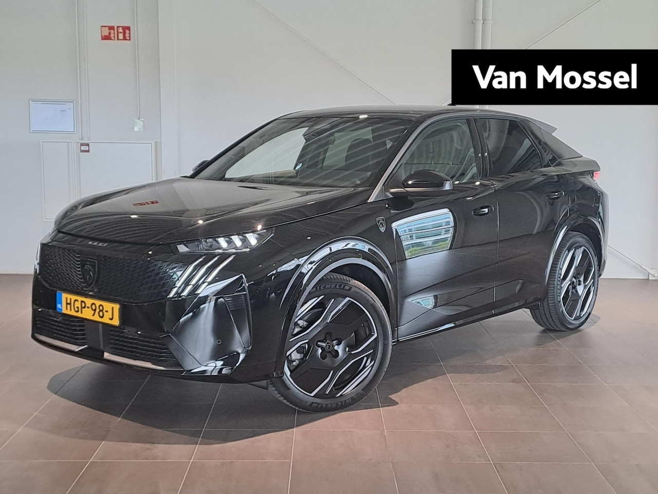 Peugeot e-3008 - GT 73 kWh | Alcantara bekleding | Camera | Navigatie | Adaptieve Cruise Control | Stoelver - AutoWereld.nl