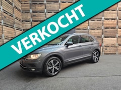 Volkswagen Tiguan - 1.5 TSI ACT Comfortline Business Pano Clima Navi Trekhaak pdc 18"LM