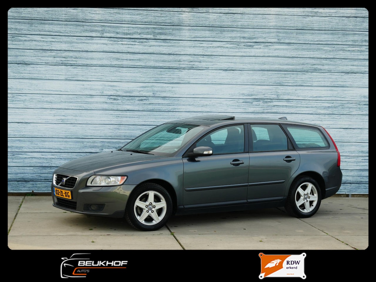 Volvo V50 - 1.6 Edition Airco SportVelgen Schuifdak Navigatie - AutoWereld.nl