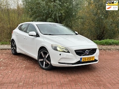 Volvo V40 - 1.6 D2 Summum Nap/Navi/Cam