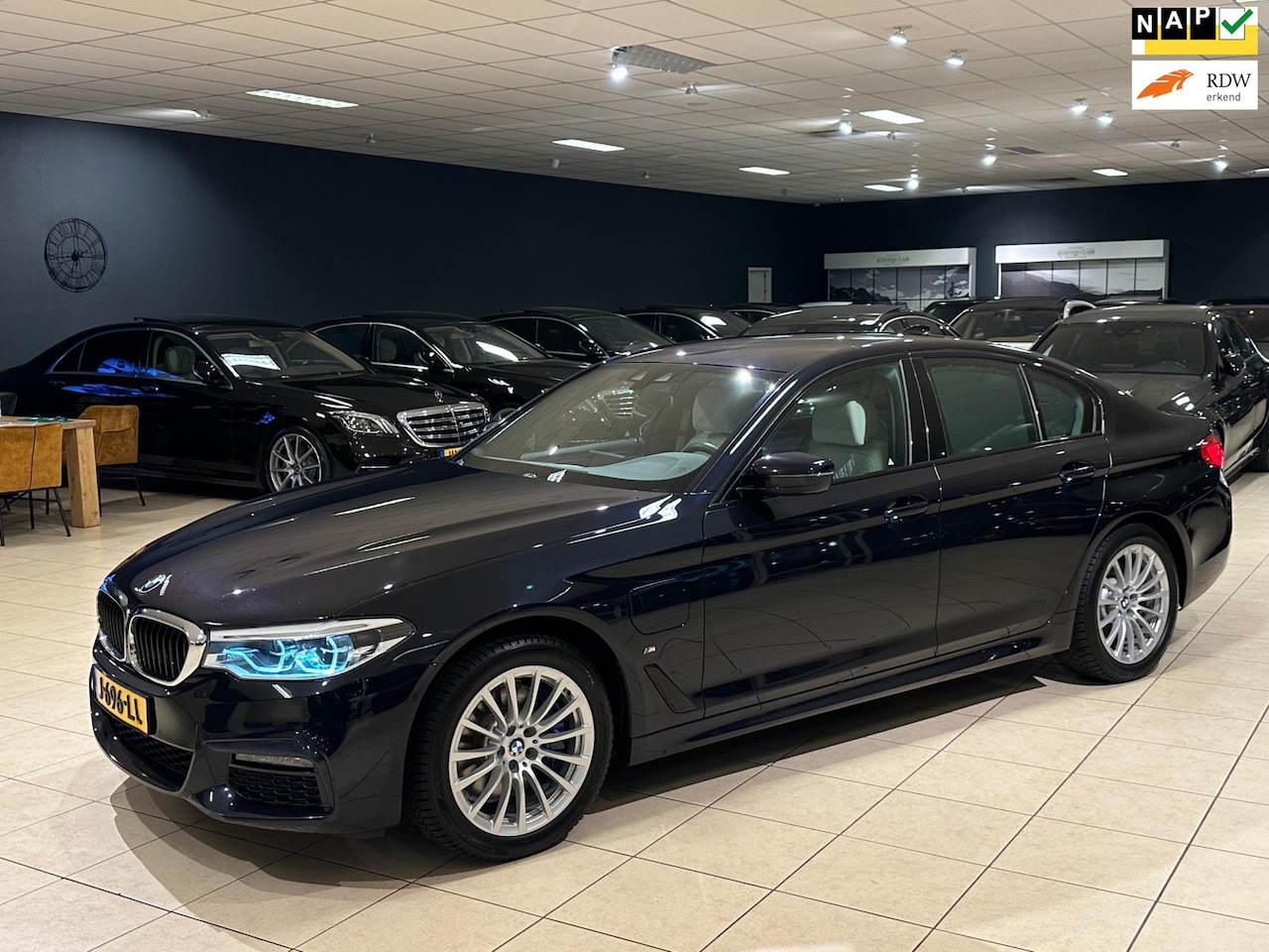 BMW 5-serie - 530e M-SPORT|NAP|ORIG-NL|BTW|Keyless|Memory - AutoWereld.nl