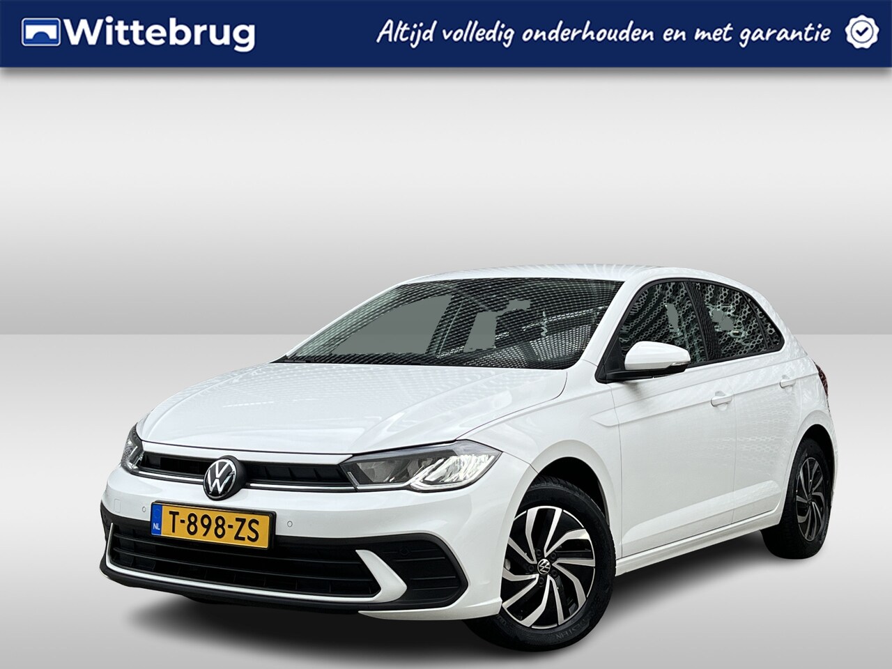 Volkswagen Polo - 1.0 TSI Life / App connect / Parkeersensoren V+A / Lichtmetaal 15 inch / Fabrieksgarantie - AutoWereld.nl