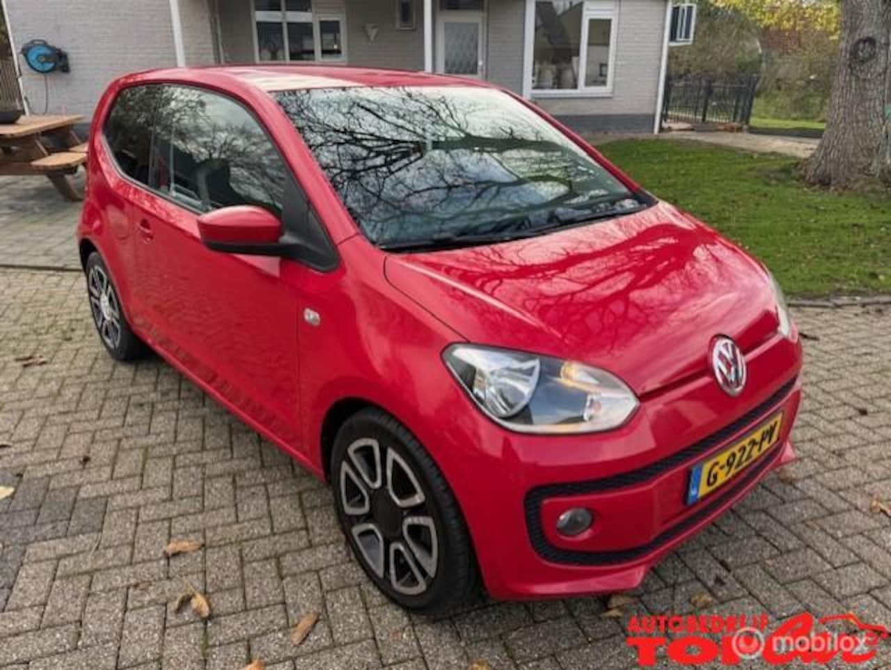 Volkswagen Up! - 1.0 high up! Cruise, Navi, Airco Apk 5-8-2026 - AutoWereld.nl