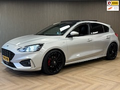 Ford Focus - 1.0 EcoBoost ST Line PANO NAVI PDC LED B&O SOUND KEYLESS PDC V+A