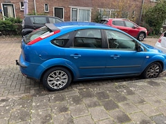 Ford Focus - 1.6-16V First Edition