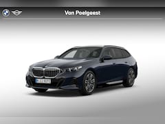 BMW 5-serie Touring - 530e M Sport Edition | M Sportpakket | Innovation Pack | Travel Pack | Comfort Pack | Trek