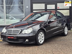 Mercedes-Benz C-klasse - 200 K. Elegance AUTOMAAT/NAP/CR CONTROL/AIRCO