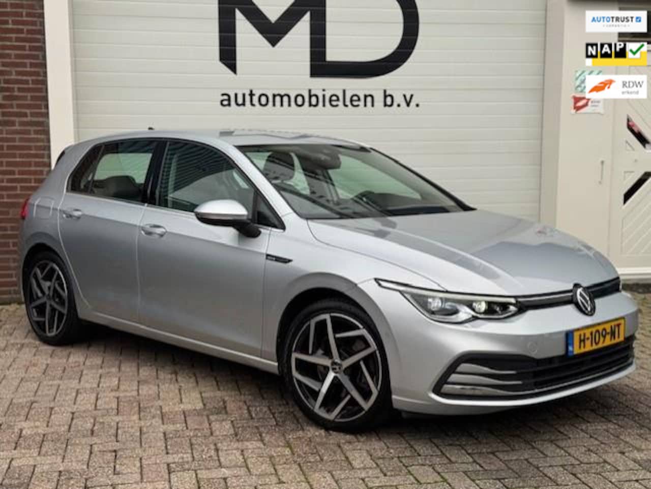 Volkswagen Golf - 2.0 TDI Style-1e eigenaar-Dealer onderhouden - AutoWereld.nl